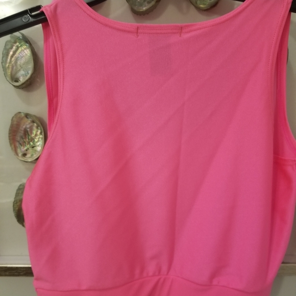 Crop Sport Top - Picture 3 of 3